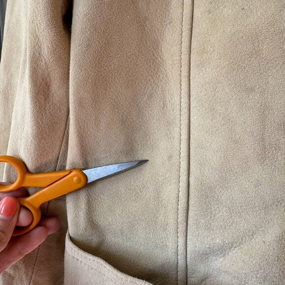 NWT Reformation Veda Lincoln Suede Shirt Jacket in Oat Distressed Tan Small - Picture 7 of 16